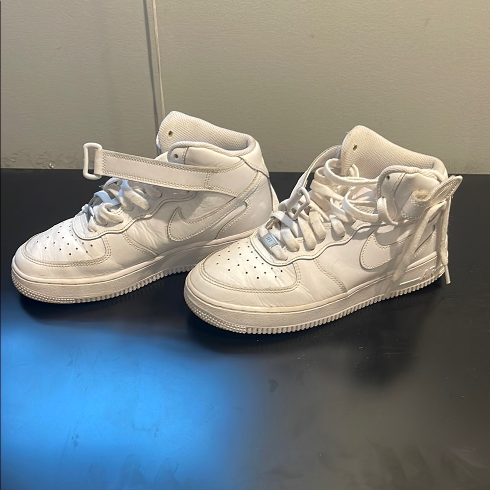 Nike AF 1 High-Top Sneakers